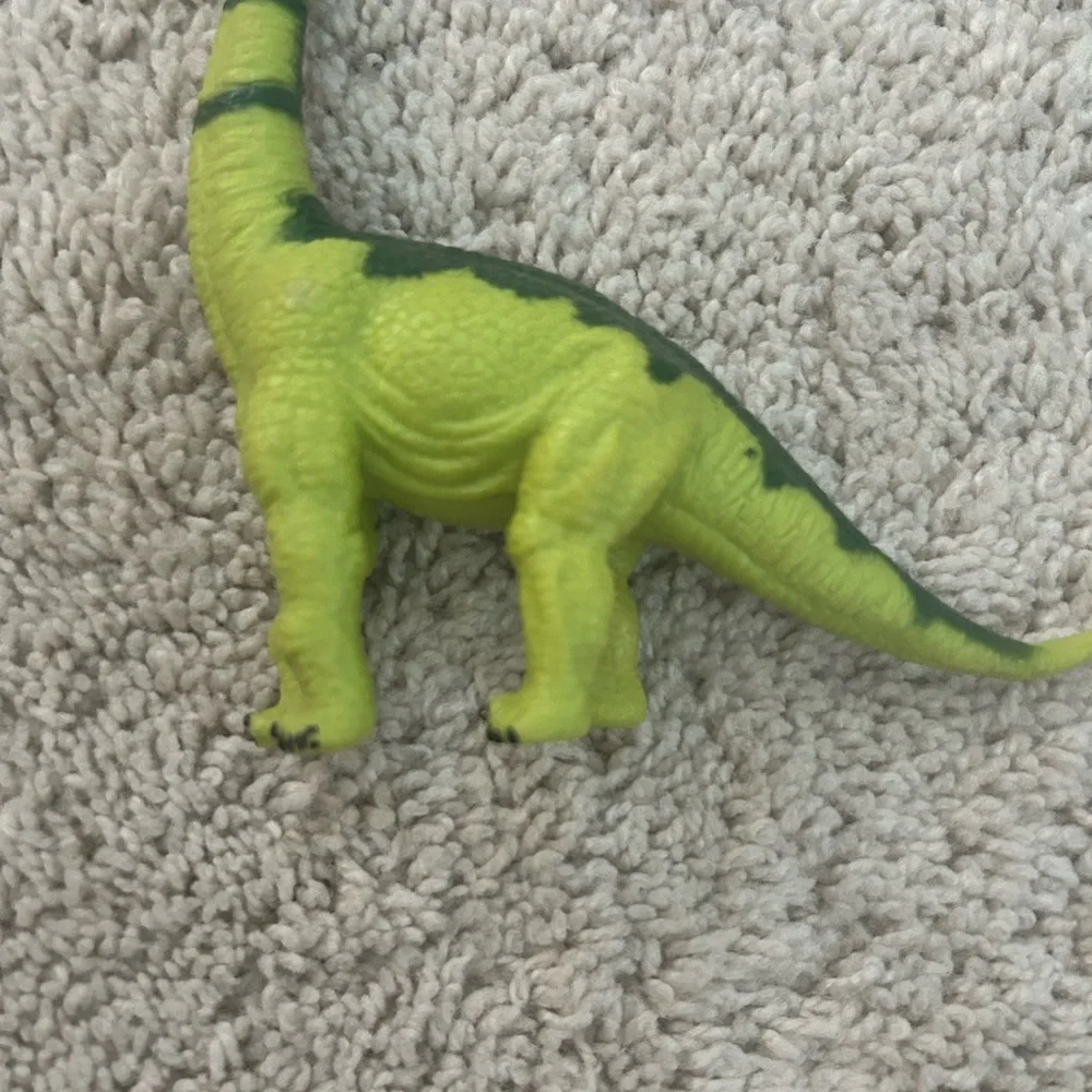 Geoworld Dinosaur Figure Brachiosaurus 5”tall / 6” Long Green